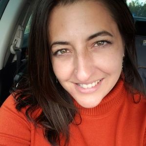 Meet your Posher, Stefanie